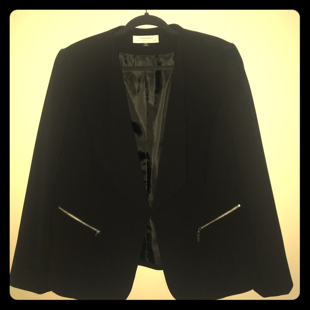 Black Plus Size Tahari Blazer, Size 14W